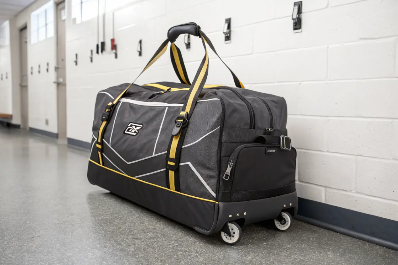 Хоккейный баул: сумка на колесах или на плечо